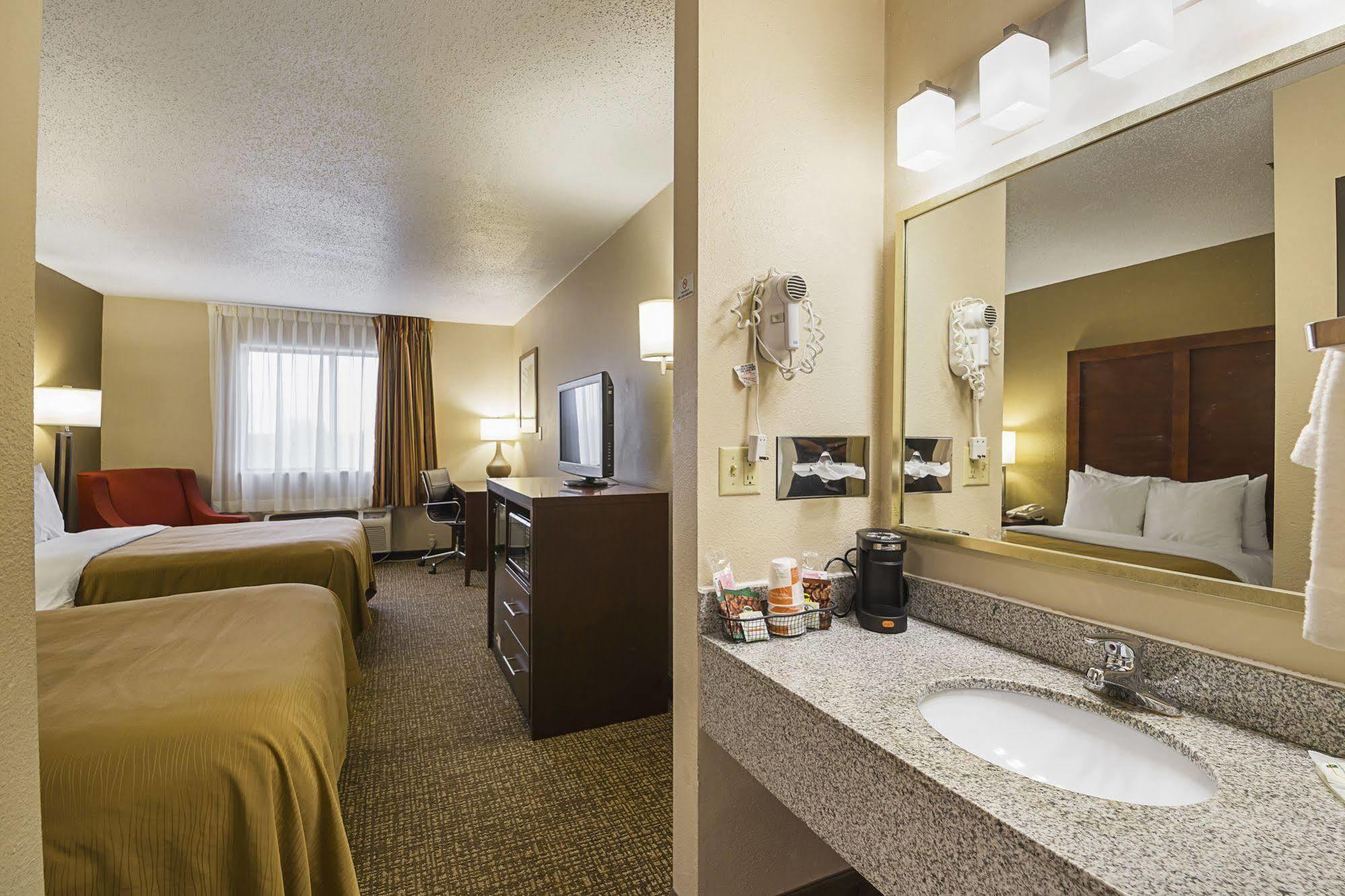 Quality Inn Waverly Kültér fotó